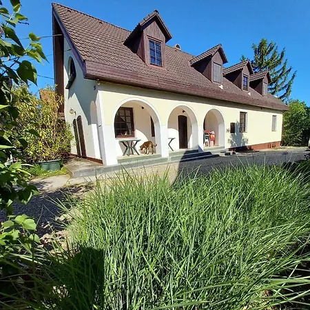 Edelmann Panzio Feriehus Balatonakali